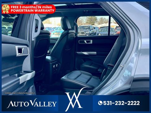 Used 2020 Ford Explorer XLT w/ Equipment Group 202A image 21