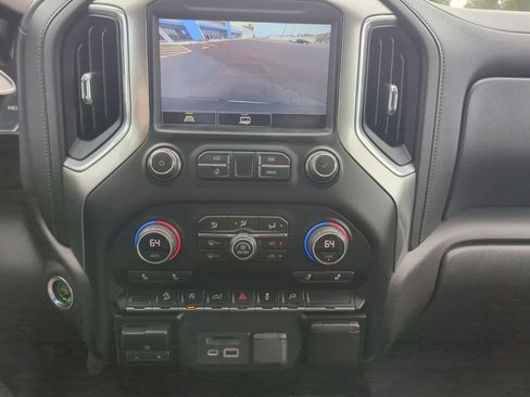 Used 2021 Chevrolet Silverado 1500 LT w/ Z71 Off-Road Package AWD/4WD image 10