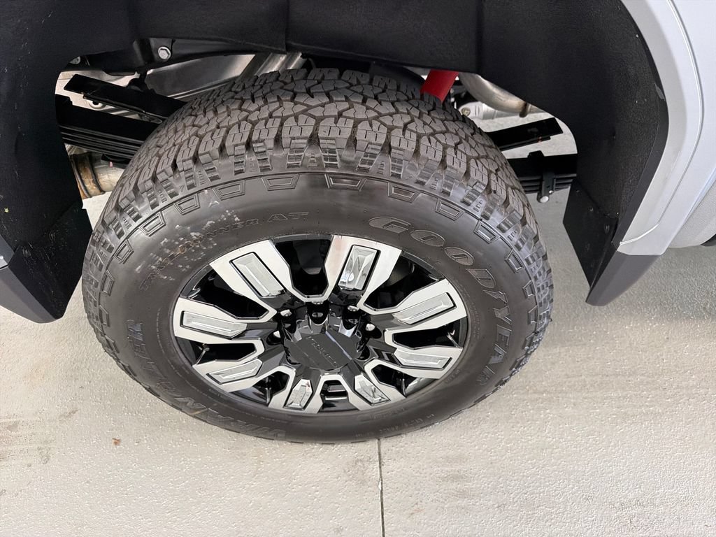 New 2026 GMC Sierra 3500 Denali w/ Denali Reserve Package AWD/4WD image 4