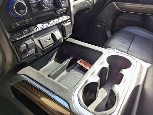 Used 2020 Chevrolet Silverado 1500 LT Trail Boss image 25