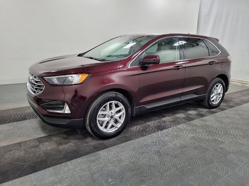 Used 2022 Ford Edge SEL w/ Convenience Package image 2