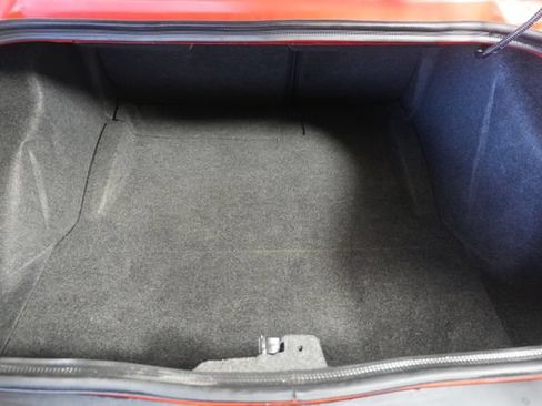 Used 2021 Dodge Challenger SXT w/ Driver Convenience Group RWD image 23