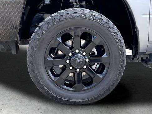 Used 2022 RAM 2500 Big Horn w/ Level B Equipment Group AWD/4WD image 35