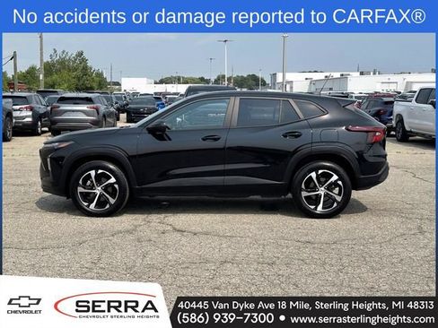 Certified 2024 Chevrolet Trax RS w/ Driver Confidence Package FWD image 2