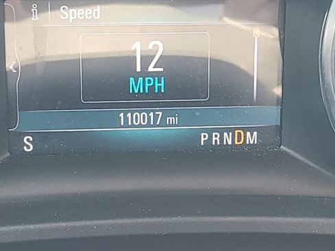 Used 2018 Buick Regal Essence w/ Driver Confidence Package #1 FWD image 2