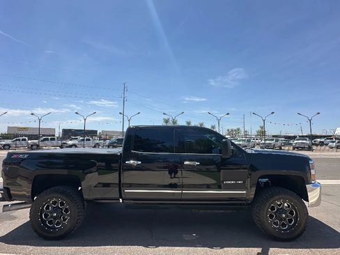 Used 2015 Chevrolet Silverado 2500 LTZ w/ Duramax Plus Package AWD/4WD image 7