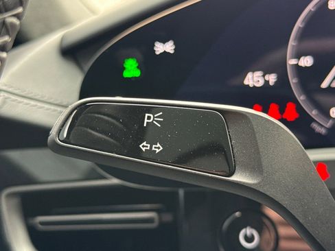 Used 2023 Porsche Taycan GTS image 31