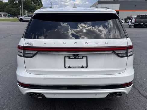 Used 2023 Lincoln Aviator Reserve w/ Equipment Group 201A AWD/4WD image 7