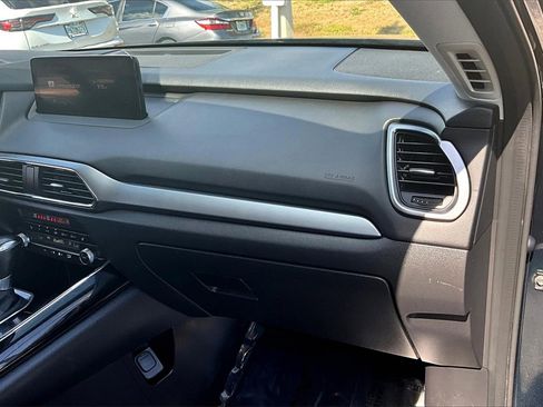 Used 2022 MAZDA CX-9 Touring image 17
