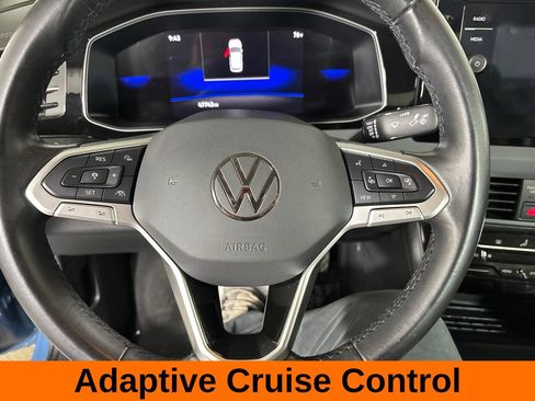 Used 2025 Volkswagen Jetta SE FWD image 14