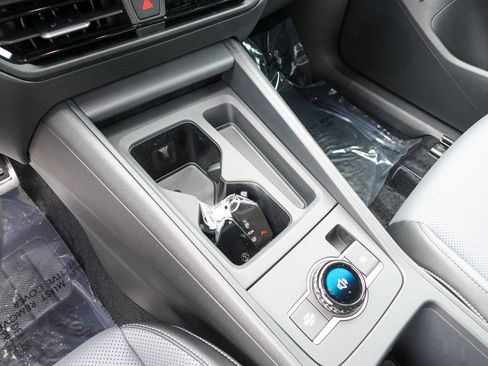 New 2026 Volkswagen Tiguan SE R-Line image 21