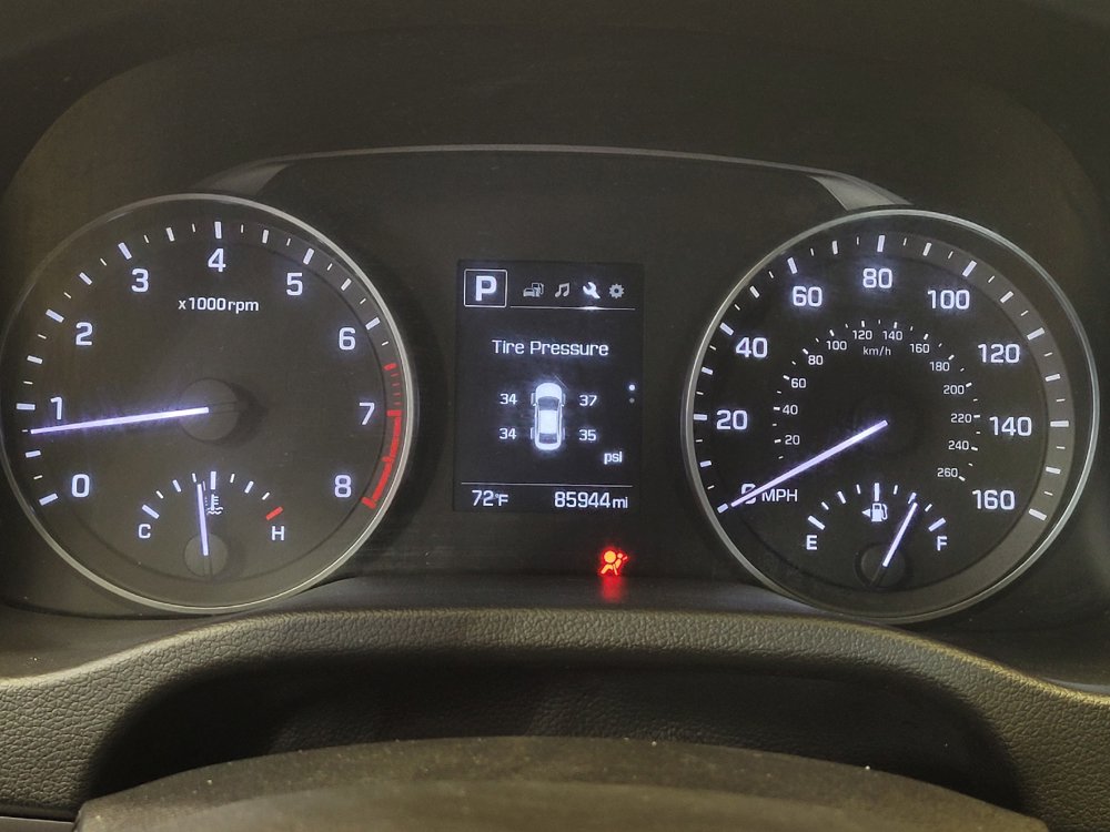 Used 2018 Hyundai Elantra SEL FWD image 23