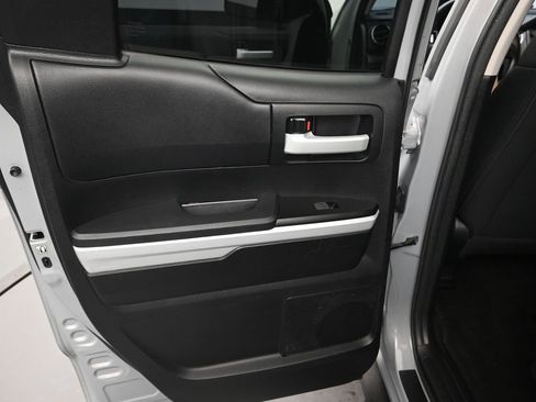 Used 2018 Toyota Tundra SR5 image 30