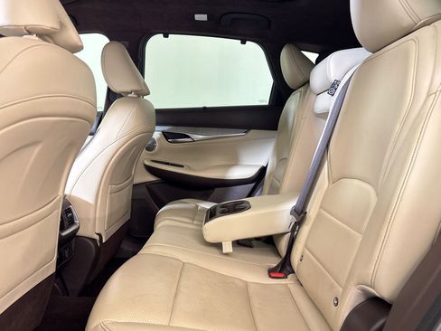 Used 2019 INFINITI QX50 Essential w/ Sensory Package image 34