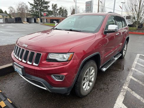 Used 2014 Jeep Grand Cherokee Limited w/ Luxury Group II image 2