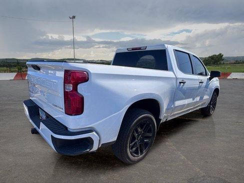 Used 2026 Chevrolet Silverado 1500 Custom RWD image 3