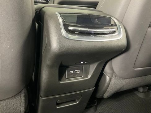 Certified 2025 Cadillac XT6 Premium Luxury w/ Platinum Package AWD/4WD image 21