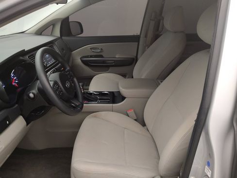 Used 2021 Kia Sedona LX FWD image 17