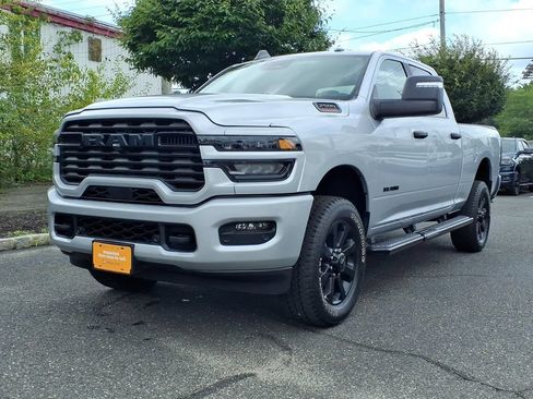 Certified 2026 RAM 2500 Big Horn AWD/4WD image 3