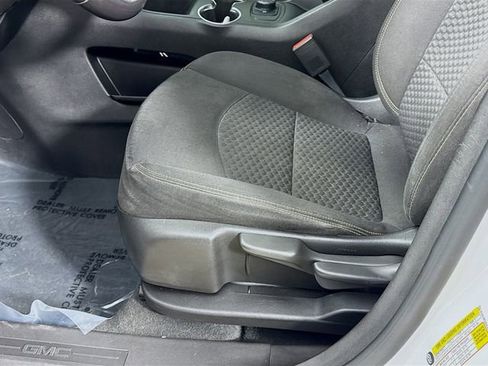 Used 2018 GMC Terrain SLE FWD image 18
