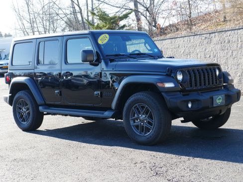 Used 2024 Jeep Wrangler Unlimited Sport AWD/4WD image 9