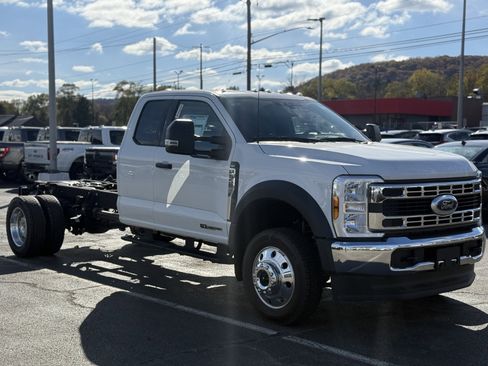 New 2024 Ford F550 4x4 SuperCab Super Duty image 1