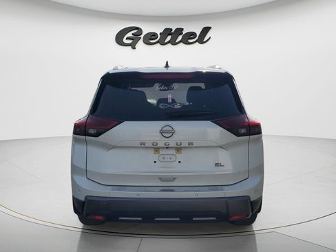 Used 2024 Nissan Rogue SL w/ SL Premium Package FWD image 6