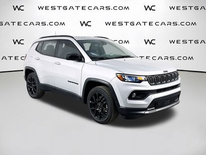 New 2025 Jeep Compass Latitude w/ Sun & Sound Group