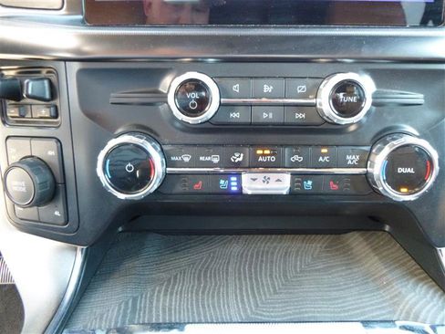 Used 2023 Ford F150 Platinum image 20