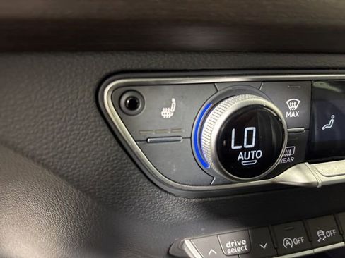 Used 2023 Audi Q5 2.0T Premium w/ Convenience Package image 30