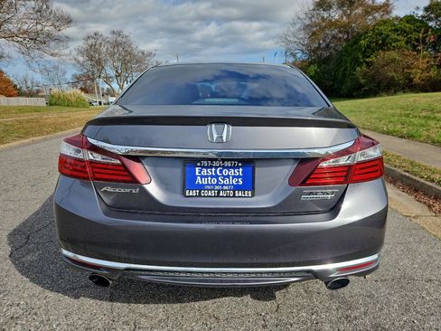 Used 2017 Honda Accord Sport Special Edition image 5