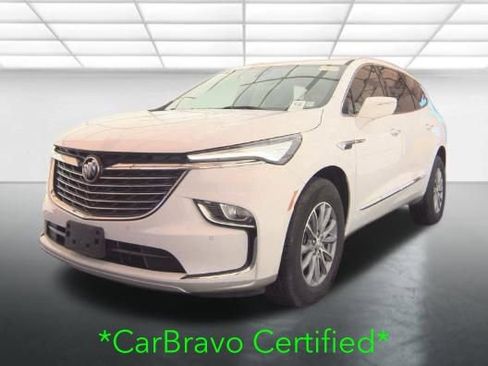 Used 2023 Buick Enclave Essence AWD/4WD image 2