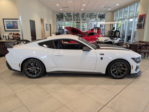 Used 2024 Ford Mustang Dark Horse w/ Dark Horse Handlin Package RWD image 3