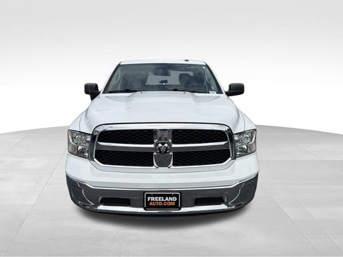 Used 2022 RAM 1500 Tradesman w/ Chrome Appearance Group RWD image 8