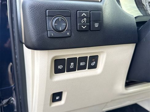 Used 2021 Lexus GX 460 Premium image 20