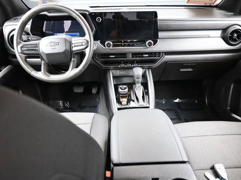 Used 2024 Chevrolet Colorado Trail Boss image 35