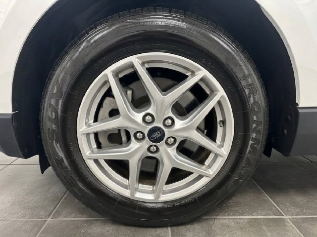 Used 2024 Ford Edge SEL AWD/4WD image 29