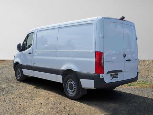 Used 2025 Mercedes-Benz Sprinter 2500 image 5