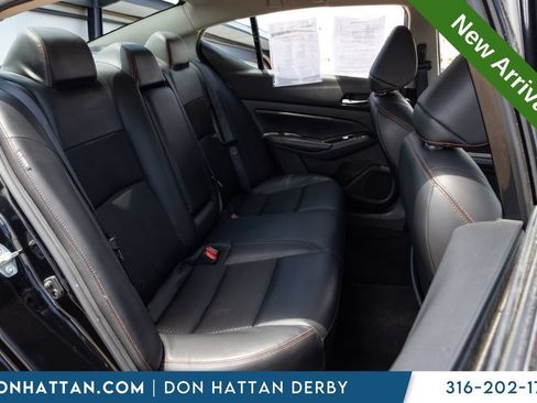 Used 2023 Nissan Altima 2.5 SR FWD image 16
