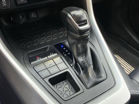 Used 2021 Toyota RAV4 XLE Premium AWD/4WD image 46