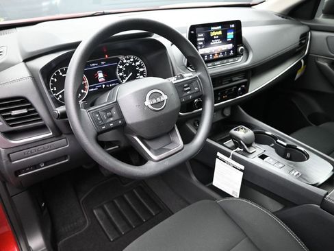 Used 2026 Nissan Rogue S FWD image 16
