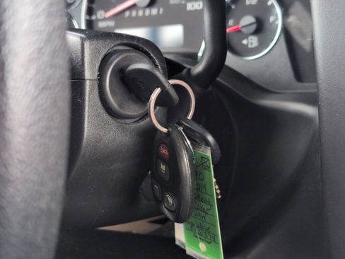 Used 2014 Chevrolet Express 2500 w/ Cold Climate Package image 19