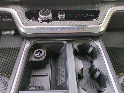 New 2025 Ford Expedition Tremor image 19