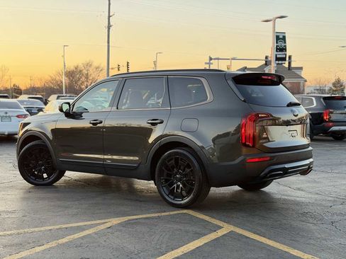 Used 2021 Kia Telluride EX w/ EX Premium Package image 13
