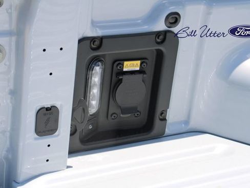 New 2026 Ford Maverick XLT w/ XLT Luxury Package FWD image 7