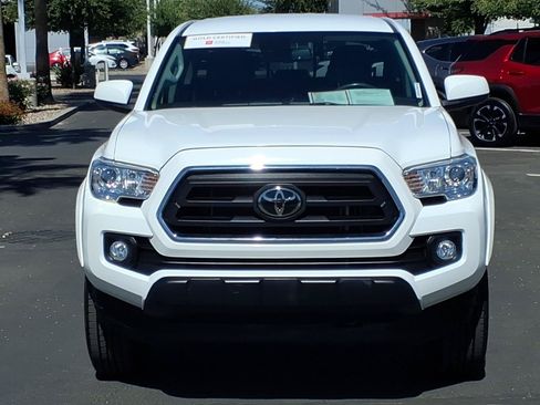 Certified 2023 Toyota Tacoma SR5 AWD/4WD image 2