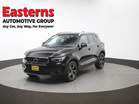 Used 2024 Volvo XC40 B5 Core AWD/4WD image 55