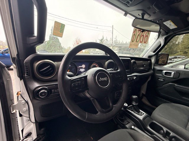 Used 2018 Jeep Wrangler Unlimited Sport S AWD/4WD image 16