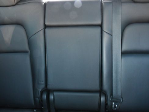 Used 2021 Tesla Model Y Long Range image 11