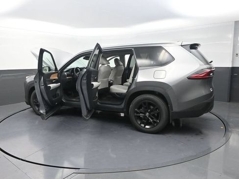 Used 2026 Toyota Grand Highlander AWD image 44